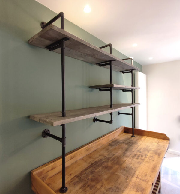 Industrial kitchen shelf made of shot blasted plumbing pipes and scaffolding board - MC Fact