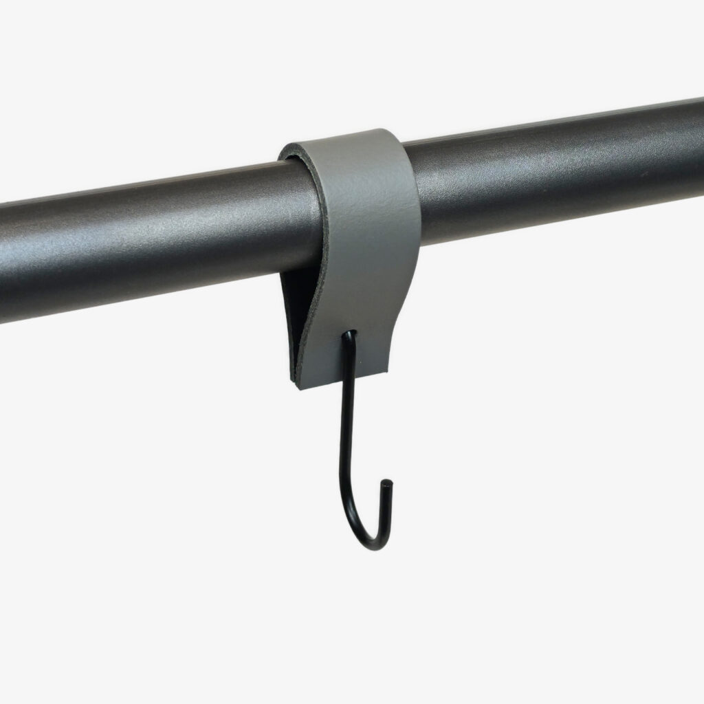 Garderobenhaken Grau Gerade aus mattem Leder - MCFA0070725L2W0