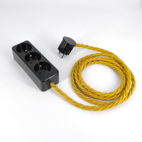 Multiprise Vintage Noir Française et Belge Avec Câble Torsadé Jaune Or – Noir Thermoplastique, Assemblé, 1m Vintage-Steckdosenleiste (französisch und belgisch) in Schwarz mit goldgelbem, verdrilltem Kabel – schwarzes Thermoplast, fertig montiert, 1 m – MCFE2011130T2S01PA1